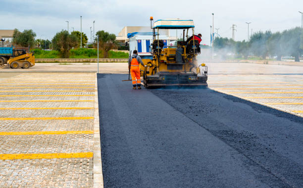 Best Driveway Paving Contractor  in Summitville, IN
